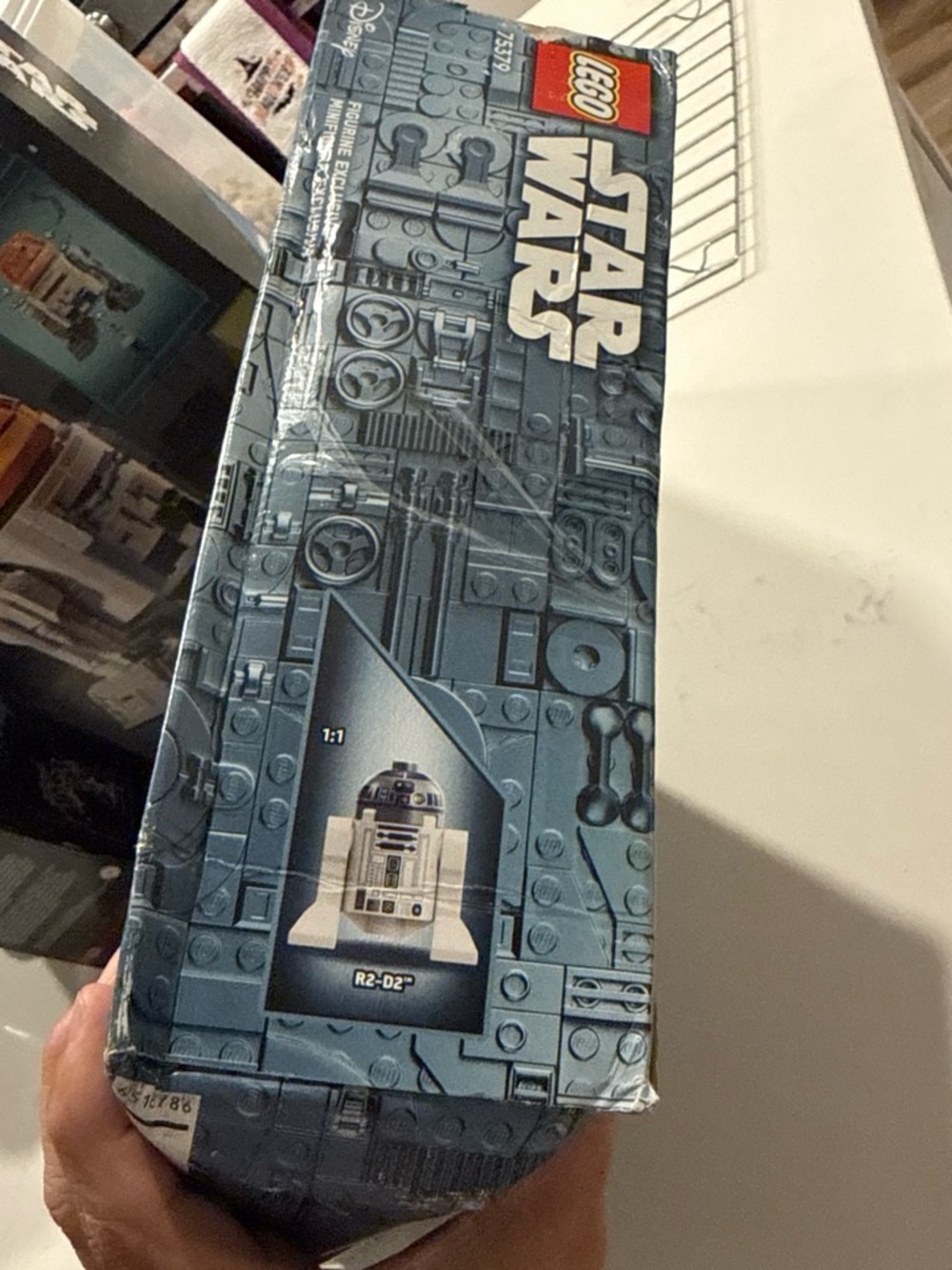 LEGO Star Wars R2-D2 Model - White & Blue - Picture 4 of 4